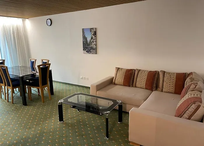 Neptun 3 - Im Zentrum Von Bad Ragaz, Mit Kl. Balkon *